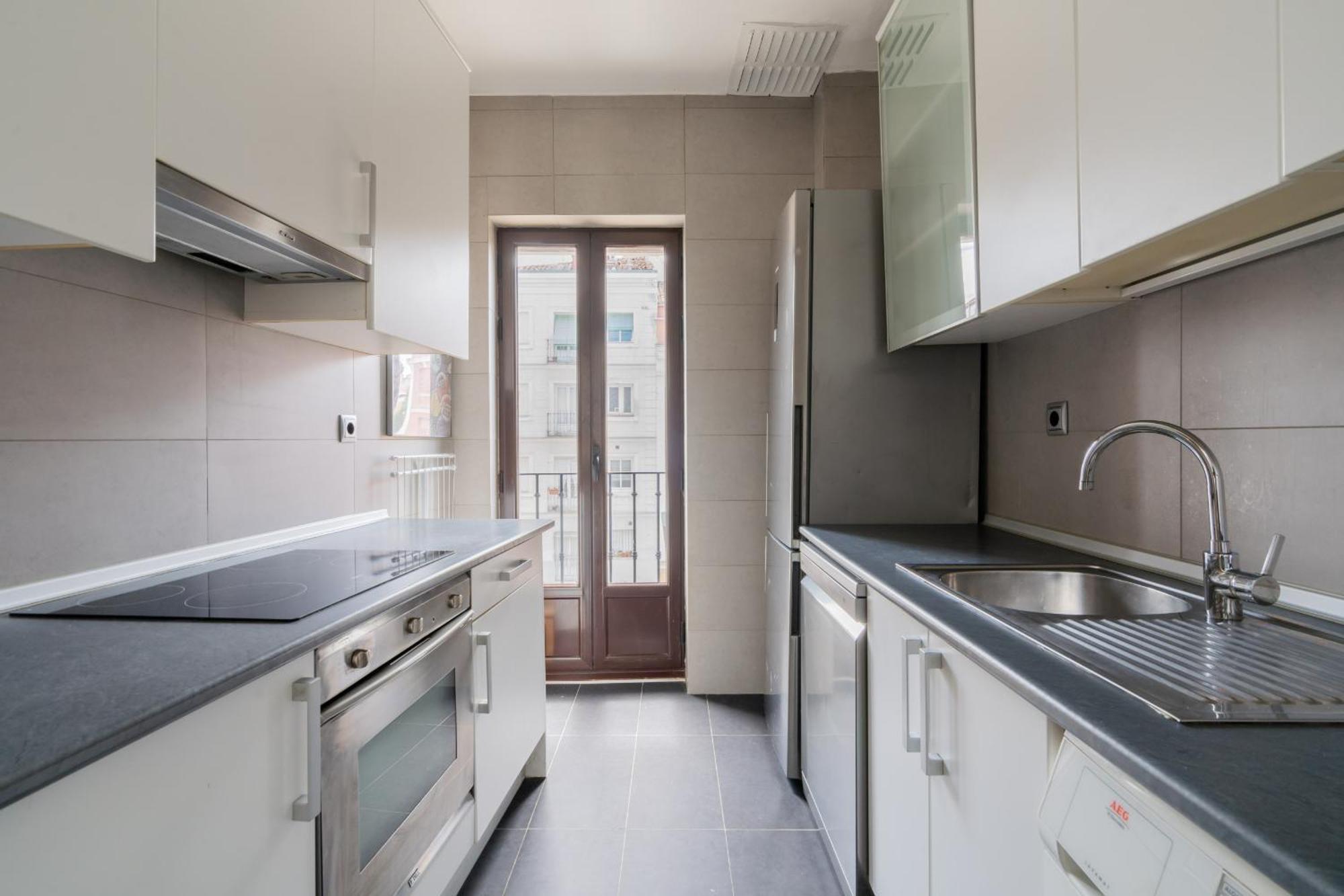 Apartamento Exterior En Lavapies Alquiler Temporal Мадрид Екстериор снимка